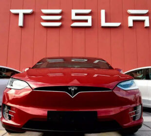 Former Tesla Employees Allege Labor Law Violations